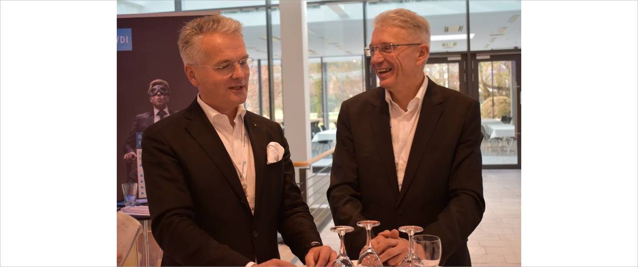 Prof. Dr.-Ing. Christoph Kaup (links) und Kongressleiter Prof. Dr.-Ing. Uwe Franzke waren sich einig, dass sich die CEGA als wichtiger Branchenkongress bewährt hat.